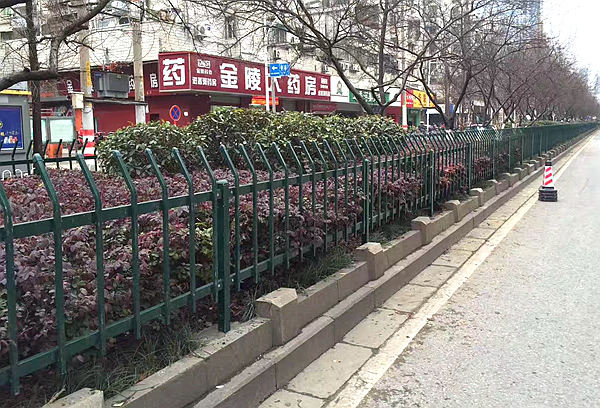 綠化帶護欄.jpg