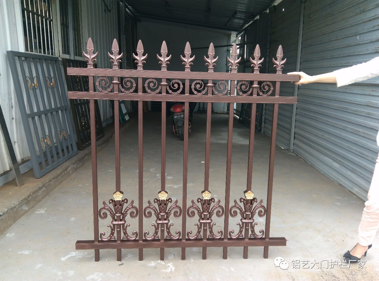 鋁藝圍墻護欄.jpeg 鋁藝圍墻護欄.jpeg